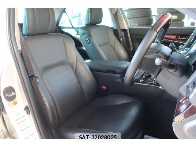Toyota CROWN MAJESTA 2015-04 7615772-1