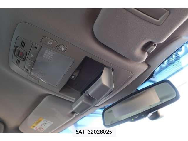 Toyota CROWN MAJESTA 2015-04 7615772-19