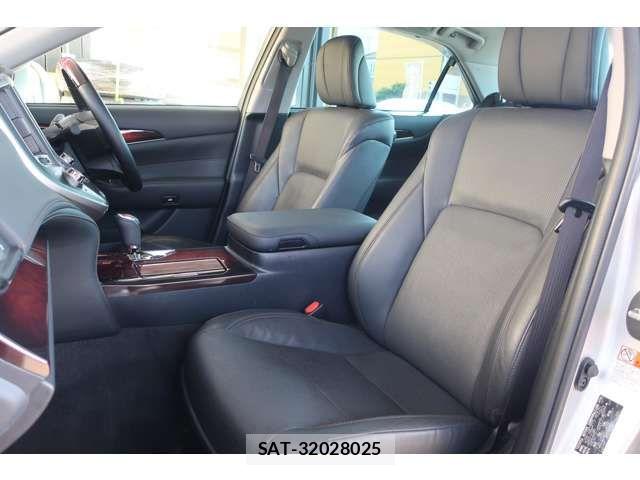 Toyota CROWN MAJESTA 2015-04 7615772-4