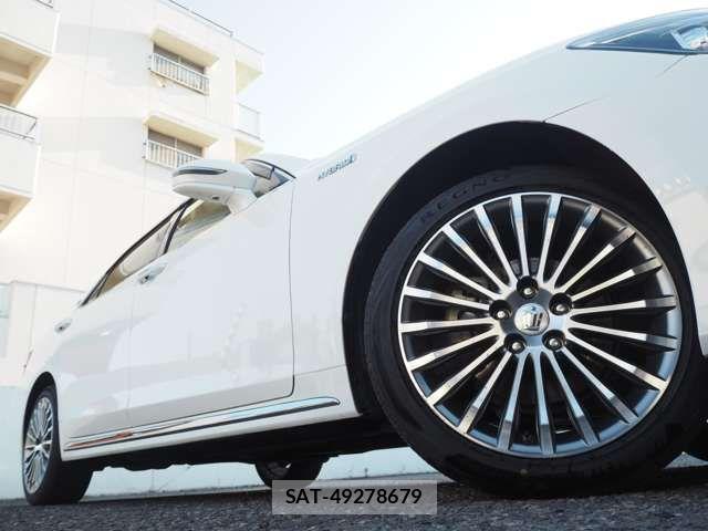 Toyota CROWN MAJESTA 2014-08 7722158-6