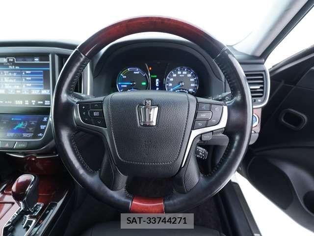 Toyota CROWN MAJESTA 2015-07 7875881-10