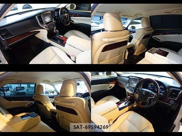 Toyota CROWN MAJESTA 2016-12 8129498-13