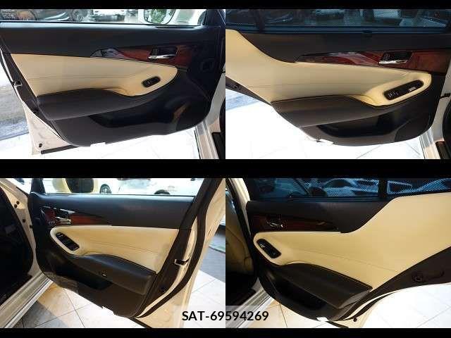 Toyota CROWN MAJESTA 2016-12 8129498-16