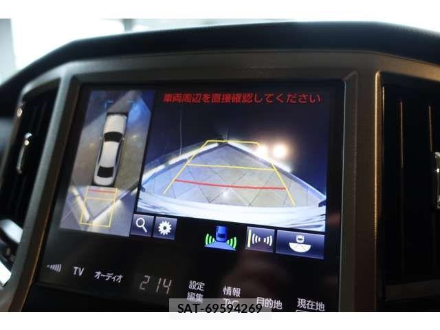 Toyota CROWN MAJESTA 2016-12 8129498-1