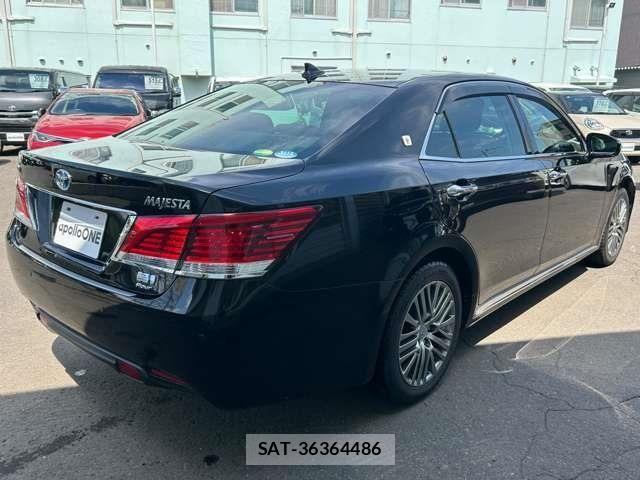 Toyota CROWN MAJESTA 2015-06 8626267-4