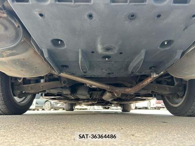 Toyota CROWN MAJESTA 2015-06 8626267-8