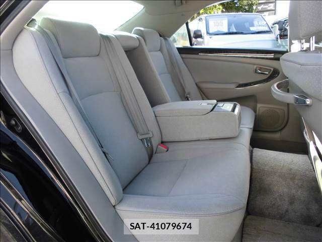 Toyota CROWN SEDAN 2007-12 742419-7