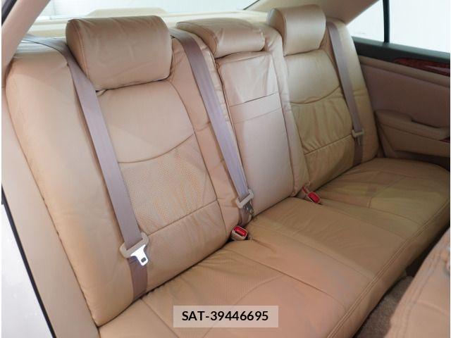 Toyota CROWN SEDAN 2006-06 832956-9