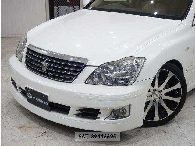Toyota CROWN SEDAN 2006-06 832956-12