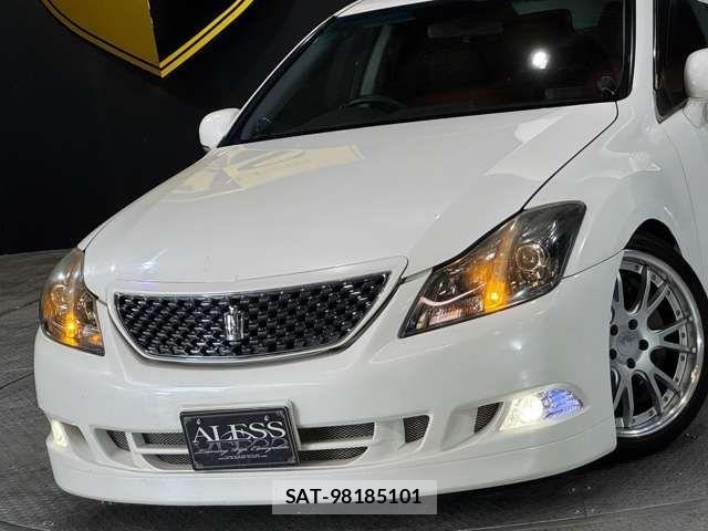 Toyota CROWN SEDAN 2009-03 1039218-4