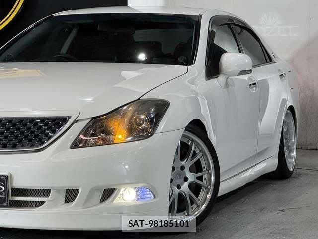 Toyota CROWN SEDAN 2009-03 1039218-5