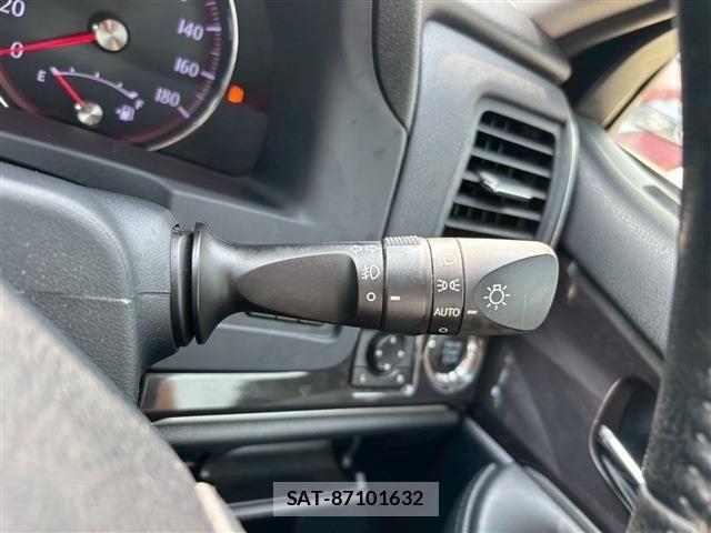 Toyota CROWN SEDAN 2015-02 1121661-20