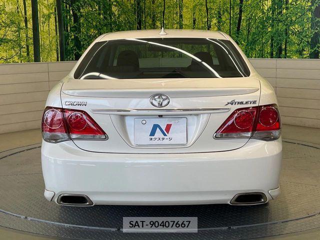 Toyota CROWN SEDAN 2012-08 1121658-14