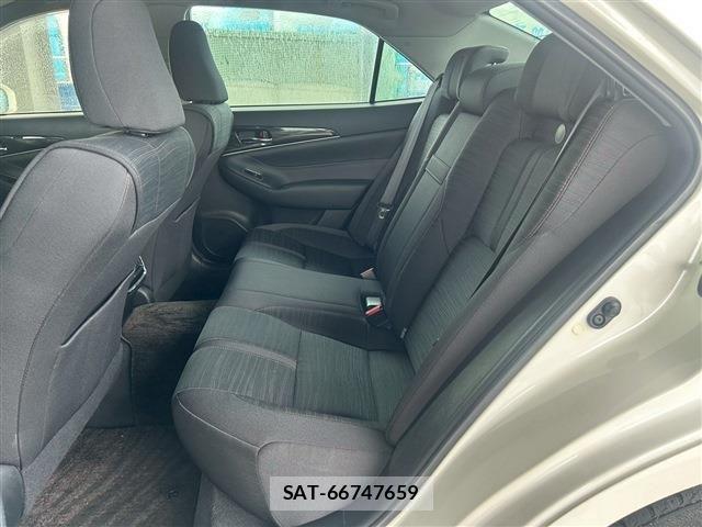 Toyota CROWN SEDAN 2014-08 1205884-14