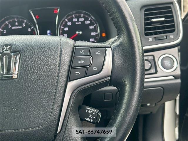 Toyota CROWN SEDAN 2014-08 1205884-18