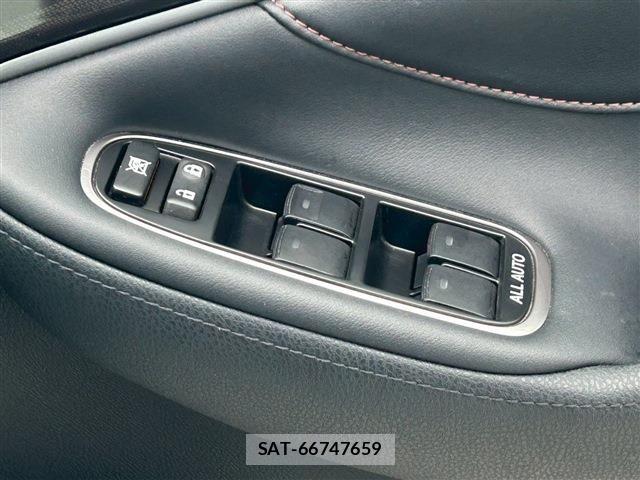 Toyota CROWN SEDAN 2014-08 1205884-22