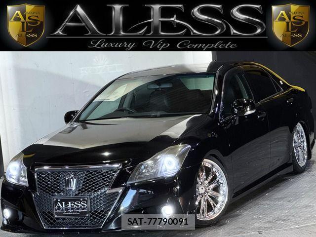 Toyota CROWN SEDAN 2010-12 1307411-0