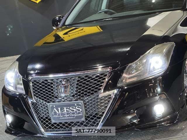 Toyota CROWN SEDAN 2010-12 1307411-10
