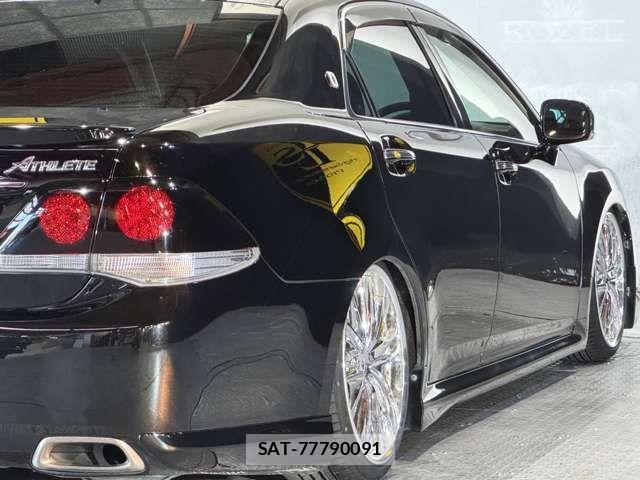 Toyota CROWN SEDAN 2010-12 1307411-13
