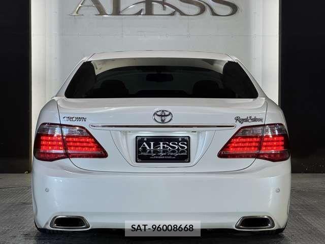 Toyota CROWN SEDAN 2010-08 1327539-8