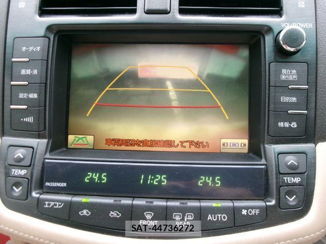 Toyota CROWN SEDAN 2010-09 1345724-16