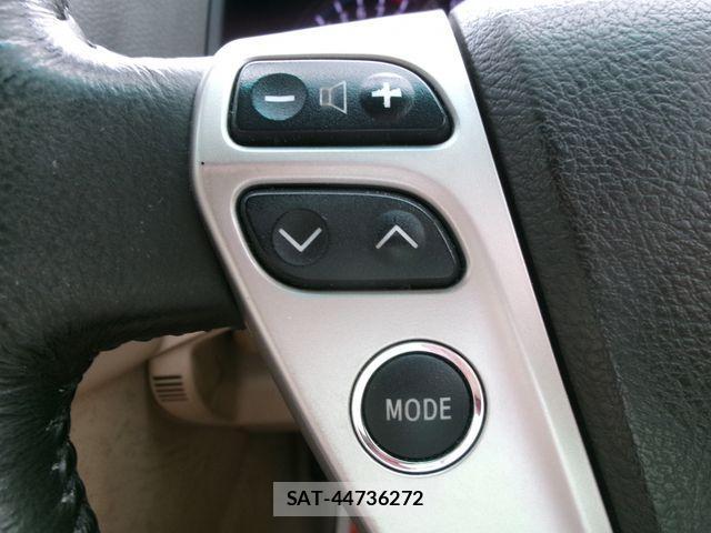 Toyota CROWN SEDAN 2010-09 1345724-22