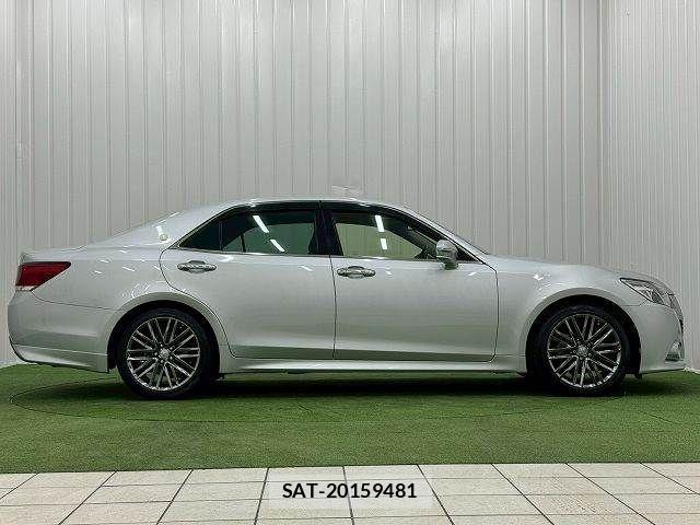 Toyota CROWN SEDAN 2013-01 1366055-14