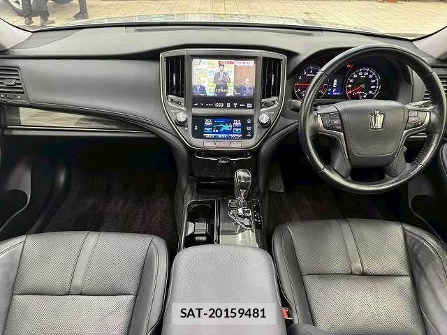 Toyota CROWN SEDAN 2013-01 1366055-1