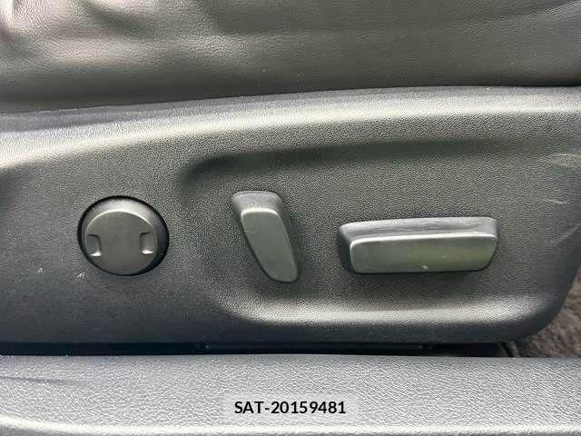 Toyota CROWN SEDAN 2013-01 1366055-7