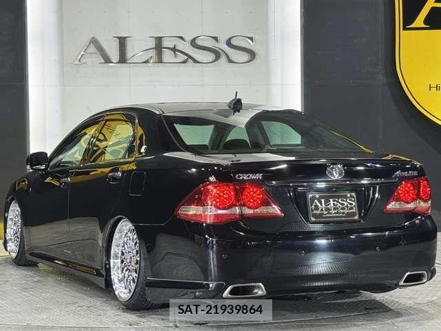 Toyota CROWN SEDAN 2008-07 1389648-12