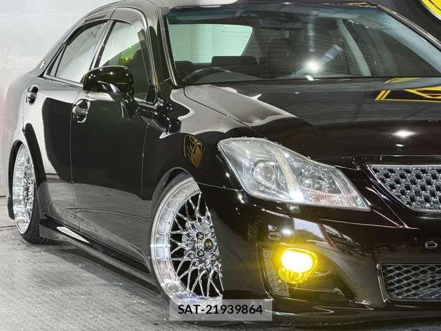 Toyota CROWN SEDAN 2008-07 1389648-8