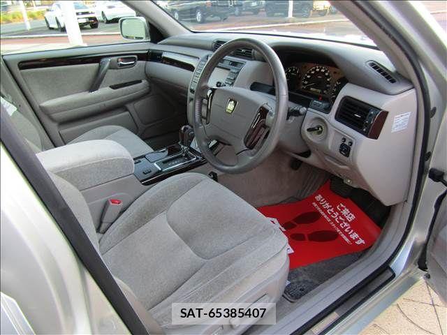 Toyota CROWN SEDAN 2002-12 1411823-12