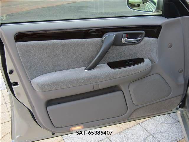 Toyota CROWN SEDAN 2002-12 1411823-25