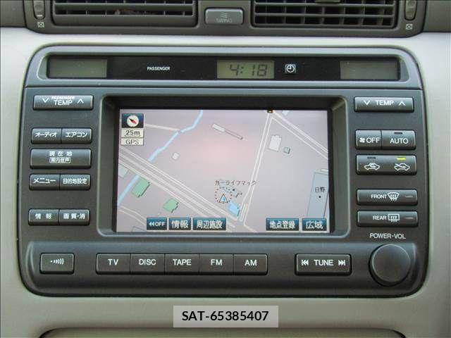 Toyota CROWN SEDAN 2002-12 1411823-3
