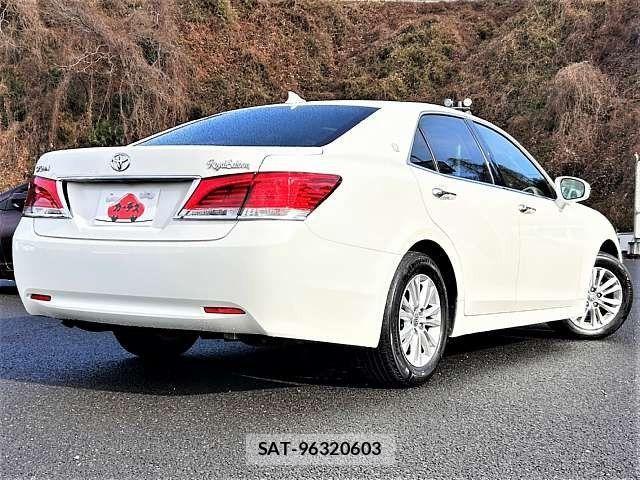 Toyota CROWN SEDAN 2013-01 1846162-2