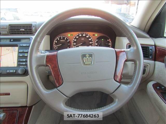 Toyota CROWN SEDAN 2002-05 1903295-2