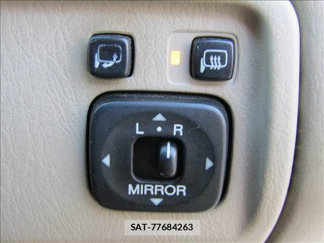 Toyota CROWN SEDAN 2002-05 1903295-7
