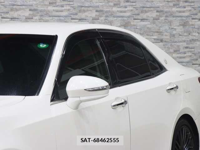 Toyota CROWN SEDAN 2015-11 2099010-16
