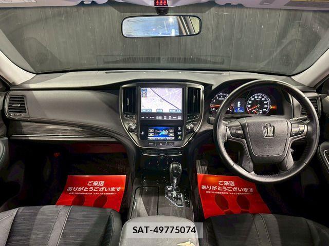 Toyota CROWN SEDAN 2013-07 2317977-4