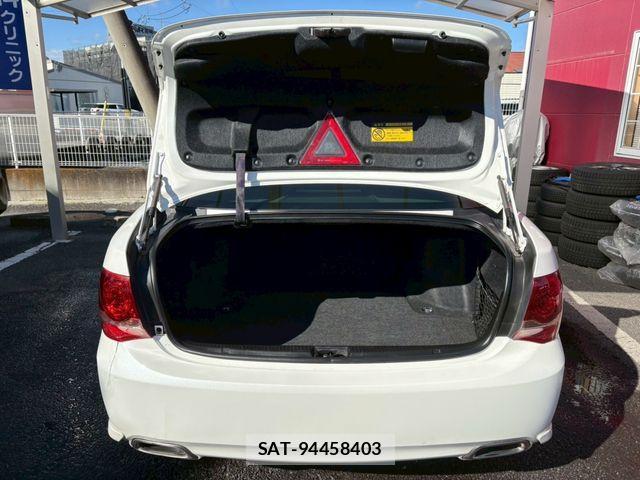 Toyota CROWN SEDAN 2008-09 2727012-24