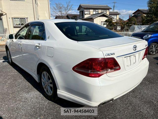 Toyota CROWN SEDAN 2008-09 2727012-5