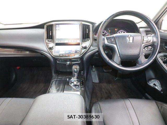 Toyota CROWN SEDAN 2013-03 2828303-2