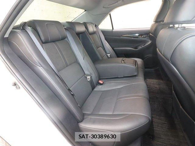 Toyota CROWN SEDAN 2013-03 2828303-7