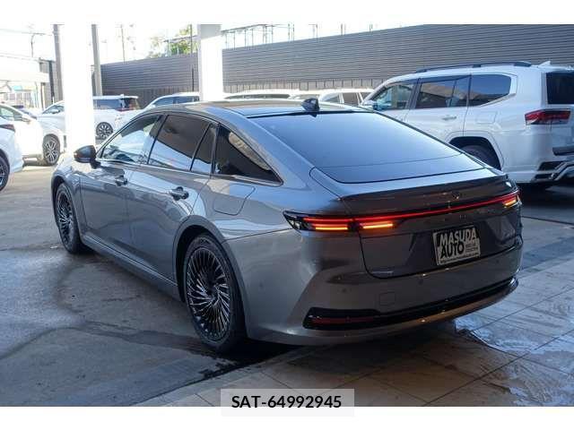 Toyota CROWN SEDAN 2024-02 3013885-4