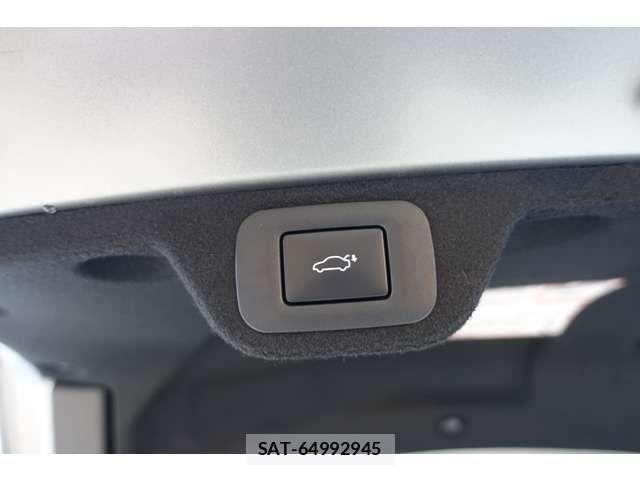 Toyota CROWN SEDAN 2024-02 3013885-7
