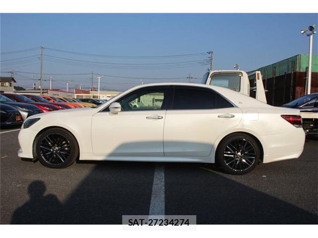 Toyota CROWN SEDAN 2015-11 3664282-11