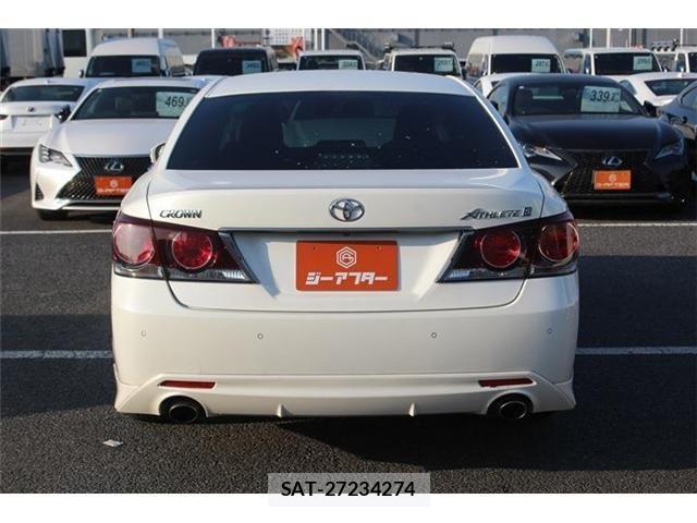 Toyota CROWN SEDAN 2015-11 3664282-13