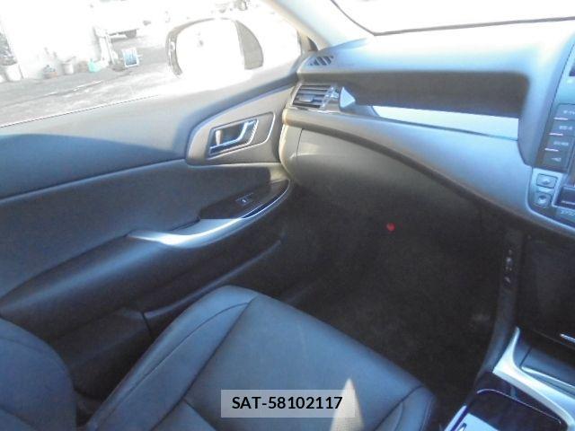 Toyota CROWN SEDAN 2012-07 3664292-24