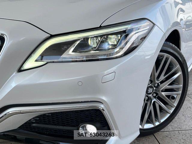 Toyota CROWN SEDAN 2020-11 3713734-11