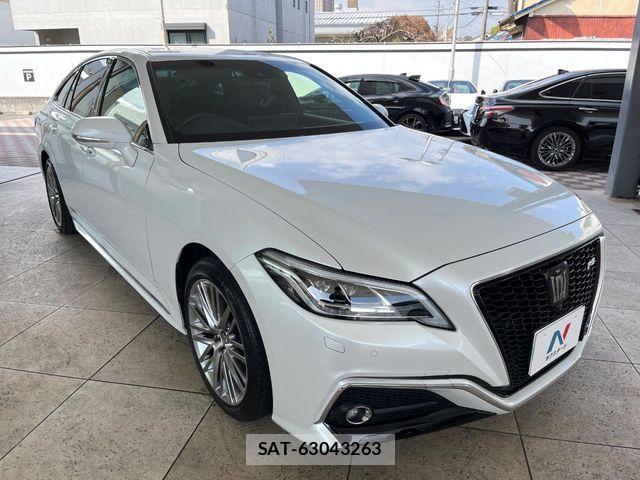 Toyota CROWN SEDAN 2020-11 3713734-15